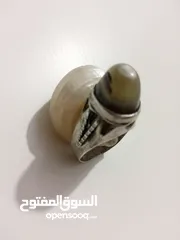  3 خاتم انتيك مرصع بحجر سليماني نادر