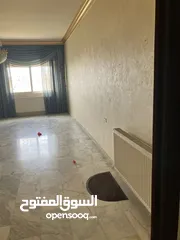  19 شقة فارغة - دير غبار - 3نوم 1ماستر - 200م - بلكونتين بإطلالــــه مميزة - قرب الخدمات - موقع هادئ