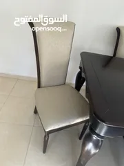  2 طاواة سفرة خشب زان بحالة ممتازة