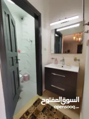  9 روف مميز للبيع في سطح مرحبا قرب الأرصاد الجوية