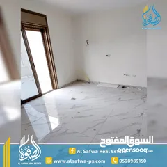  4 روف  سوبر ديلوكس مميز للبيع - اطلاله جميله - مع ترس واسع - منطقة هادئه و جميله