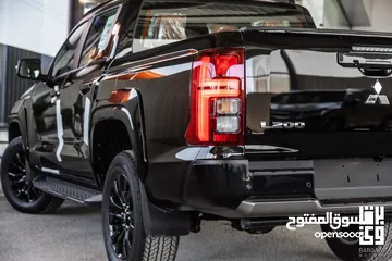  6 ‏MITSUBISHI L200 SPORTERO BLACK EDITION 2025