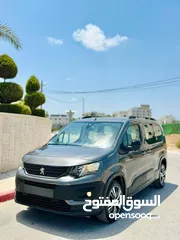  1 بيجو ريفتر 2022 فل اضافات  سعر مميز ع الكاش