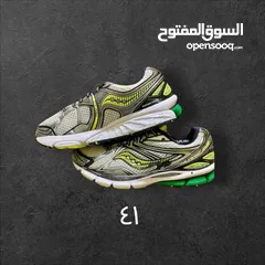  3 احذية اصلية شبه ملبوسه 60 فقط شامل التوصيل