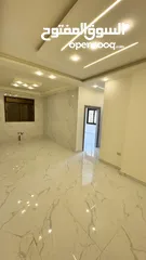  15 شقق جديده من المالك/ مجمع عمان مقابل الكارفور
