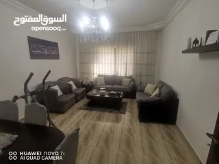  3 شقة طابق اول في حي عدن مساحة 142 متر