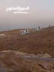  6 قطعة ارض مميزة جدا في ضاحية المدينة