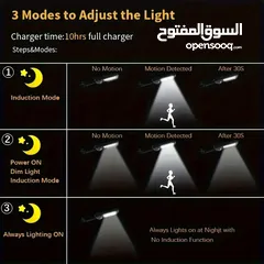  4 مصباح شارع شمسي خارجي بقوة 2200 واط مع جهاز تحكم عن بعد، يحتوي على مصابيح حائطية LED بمستشعر حركة،