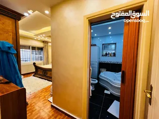  10 شقة أرضية للبيع في دير غبار ref : 14240