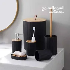 3 مجموعة إكسسوارات الحمام كاملة  تتضمن حامل فرشاة الأسنان، وكوب فرشاة الأسنان وموزع الصابون