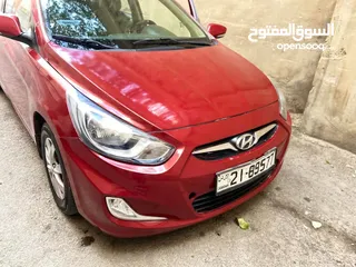  1 اكسنت 2012 الرائعة بحاله ممتازه بسعر مغري 6500