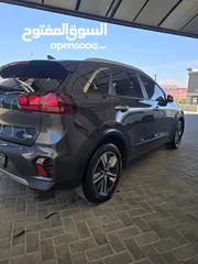  4 كيا نيرو عداد 31  الف كيلو  2022