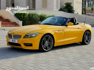  8 2011 BMW Z4 35 IS (Gcc Specs / Hard top convertible / 146,000 km / Excellent condition.
