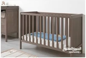  3 سرير خشب IKEA مع فرشة