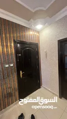  14 شقه مميزه 130م حي الرواق قرب مستشفى الامير حمزه