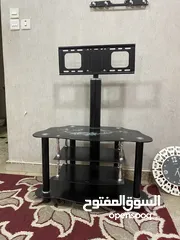  3 حامل لشاشة جيد و بحاله ممتازه