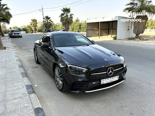  5 Mercedes-Benz E200 Coupe AMG 2022
