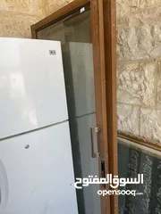  1 رفوف خشب نظاف