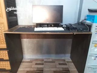  2 مكتب مستعمل + كوميدينا خفيف وكويس جدا وبسعر رخيصصصصص