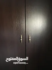  4 خزانة ملابس بحالة ممتازة