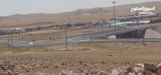  6 الزرقاء الحلابات طريق الشارع الرئيسي باتجاه السعوديه الازرق