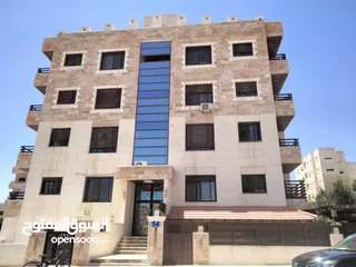  2 شقة 130 متر مربع للبيع - مرج الحمام خلف القرية الملكية