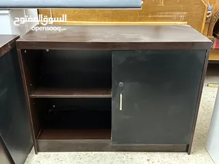  4 مكتب فخم وملحقاته