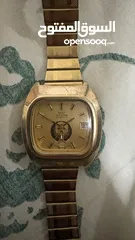 1 ساعة يد  من ماركة  GLYCINE  للبيع
