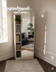  1 مرآة أرضية فاخرة مع رفوف جانبية – قطعة ديكور تخطّف الأنظار