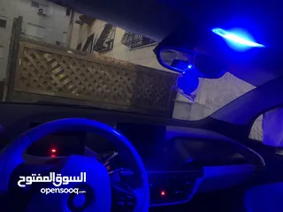  12 للبيع BMW i3 الفئه فحص كامل السيارة نظيفه ولا تحتاج اي صيانه البيع بداعي السفر