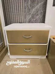  4 غرف نوم ماستر بأحدث الموديلات وأرقاها..  يتوفر غرف نوم خليجي كما موضح بالفيديو.. وغرف شباب وغرف ضيوف