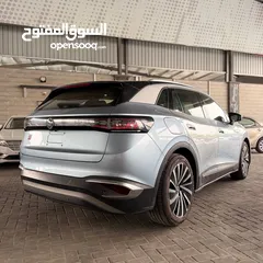  4 Volkswagen iD4 X  pure / pro