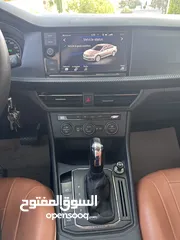  12 Volkswagen E-Lavida 2019