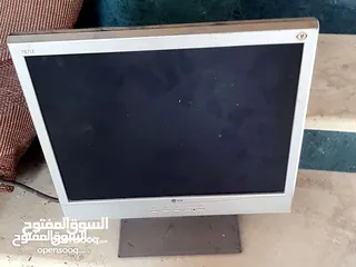  1 شاشة كمبيوتر