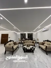  3 ڤيلا في منطقة طبربور بسعر مناسب