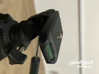  5 كاميرا كانون 800d مع عدسة والشحن والترايبود وشنطتين   Canon 800d with lens and tripod and 2 bag