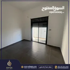  2 شقة حديثة طابق ارضي للبيع بعمارة جديدة في بيتونيا بسعر ممتاز /عقار رقم : B1844