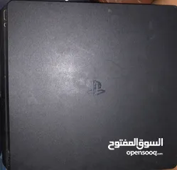  1 Playstation 4 (slim)(500GB)