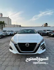  2 Nissan Altima SR Model 2019 White