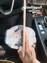  3 ipad 5 32gb .مشعورة قزازة التش