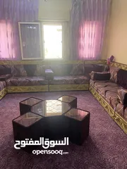  1 مجلس للبيع مع موكيته وستاره