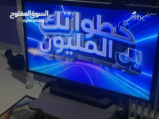  1 شاشة شارب 32” بحالة ممتازة