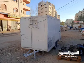  4 كرفان مطعم متنقل مع كامل العده