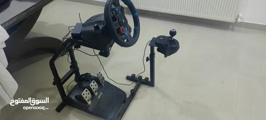  1 Logitech G29 Driving Force Racing Wheel and Pedals