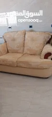  3 كنب صالون فخم 9 قطع مستعمل شبه جديد ومنضف دراي كلين ولا يحتاج تنضيف