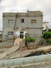  11 بيت للبيع مكون طابقين