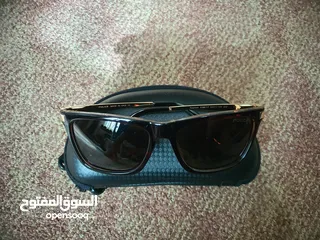  9 اكسسوارات رجالية من ساعات ونظارات