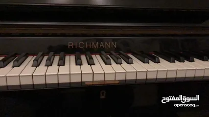  1 upright piano
