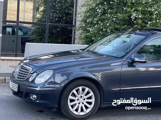  20 مرسيدس 2009 E200 بانوراما   استخدام شخصي  فل كامل وفحص كامل   وعداد قليل ((100 الف كم فقط