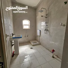  8 بيت مشطب لوووكس للبيع